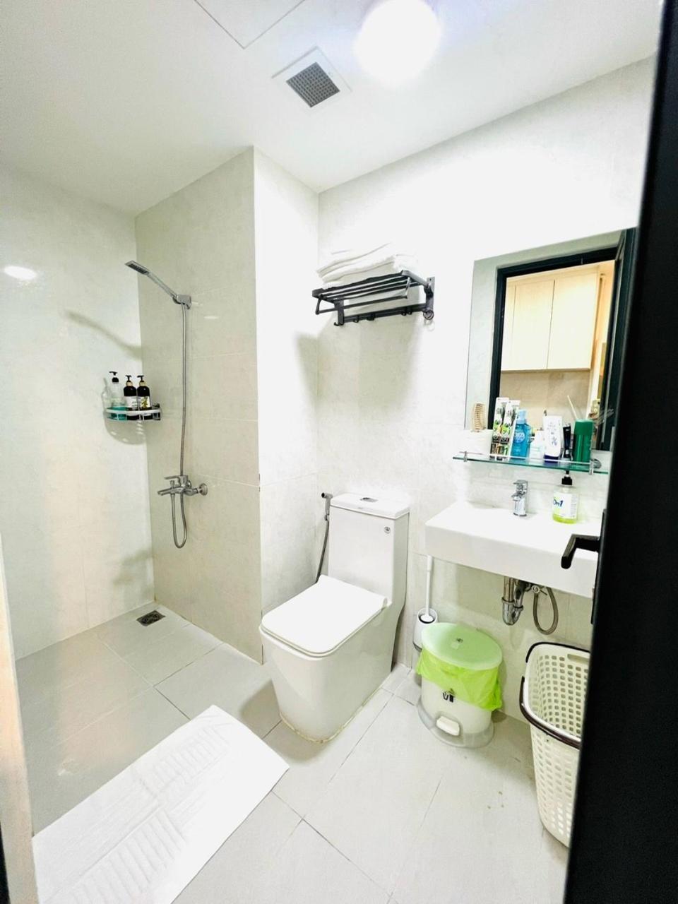 Premier Aparts - Soho Residence, City Central, 10Mins To Benthanh Market, Buivien Street Хошимин Екстериор снимка